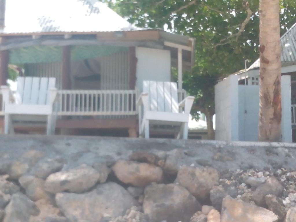 Vacations Beach Fale Hotel Manase Exterior photo