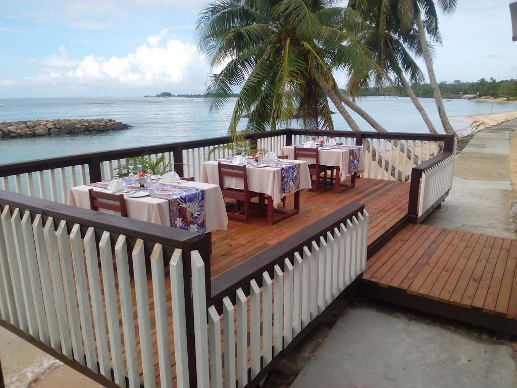 Vacations Beach Fale Hotel Manase Exterior photo